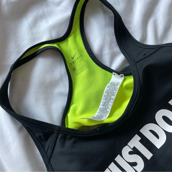 Nike PRO medium support sport bra - Picture 9 of 9